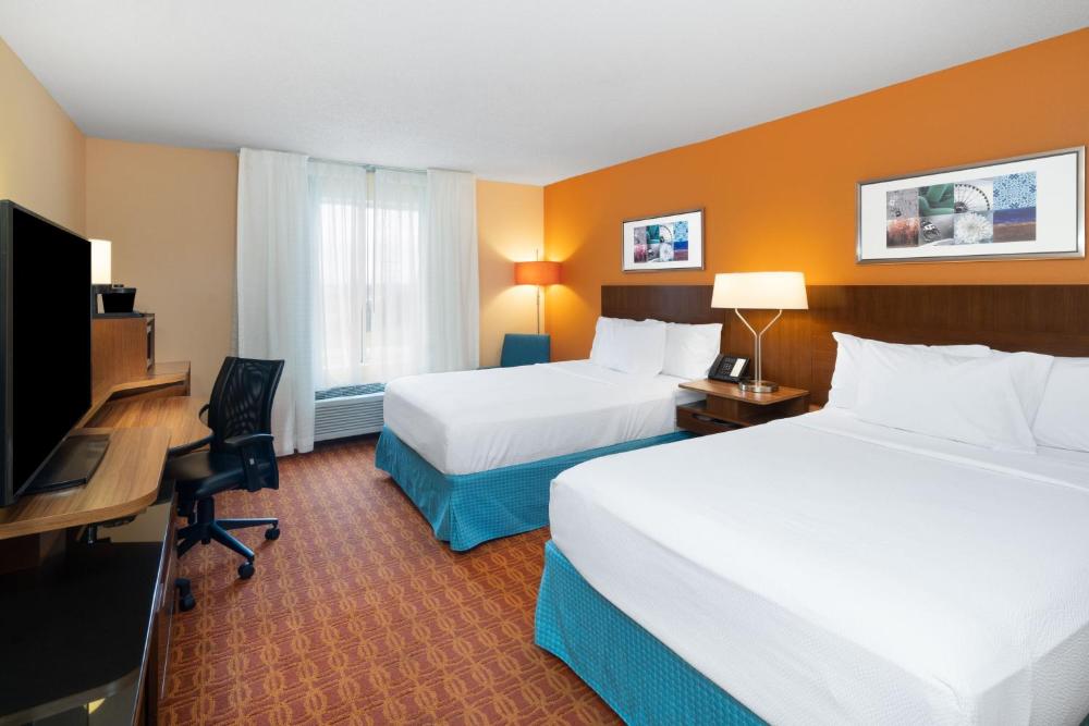 Standard Double Room - Hearing Accessible interior